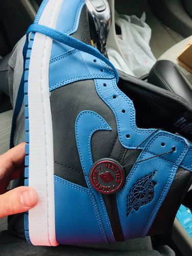 Customer photo review of Jordan 1 Marina Blue Early Pairs