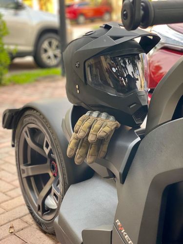 Customer photo review of Onslaught Gloves