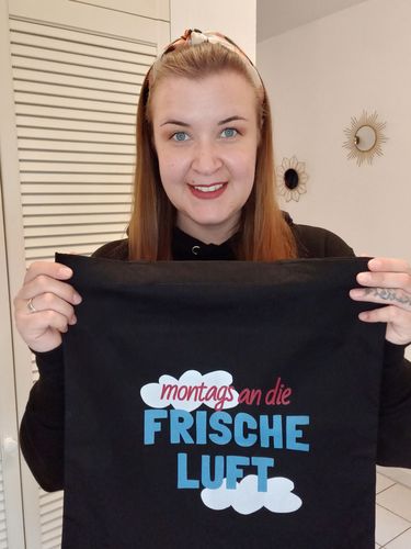 Customer photo review of DIE MÖHRE: GRÜNZEUG ORGANIC STOFFTASCHE • MONTAGS AN DIE FRISCHE LUFT