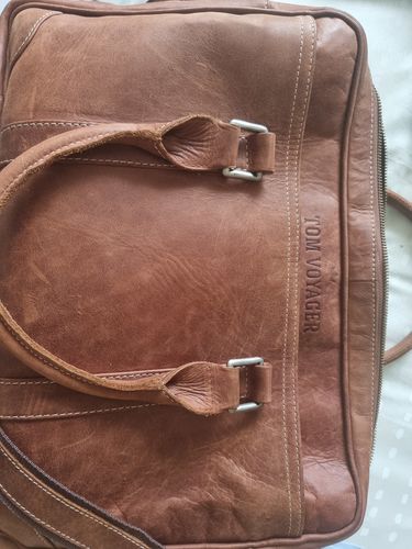 Customer photo review of Hayden Leather Messenger Bag Dark Brown