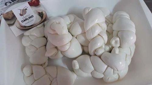 Customer photo review of 2 LATTE DA 5 LITRI OLIO EXTRAVERGINE DI OLIVA CIAVATTA