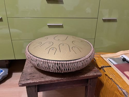Customer photo review of Steel Tongue Drum "Premium" -  13″ - 15 Tongues - C Major