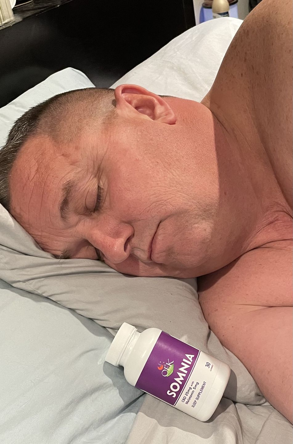 Customer photo review of Somnia Sleep Gummies