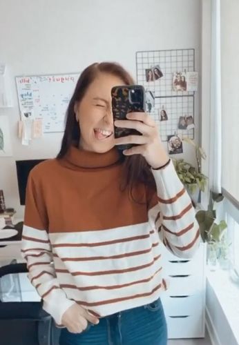 Customer photo review of Mirabella™ Isabella Turtleneck Stripes Sweater | Fullständigt Skydd mot Kyla