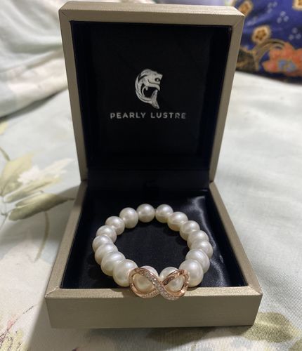 Customer photo review of Customization: Pearl Bracelet PM00006