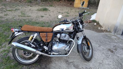 Customer photo review of Sacoche latérale cuir Camel pour Royal Enfield
