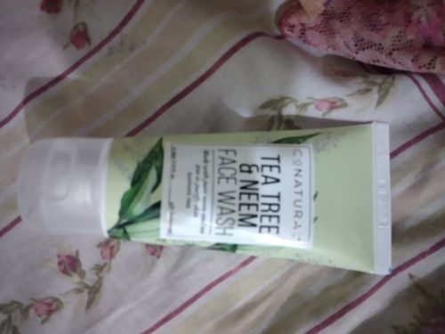 Customer photo review of Tea Tree & Neem Face Wash