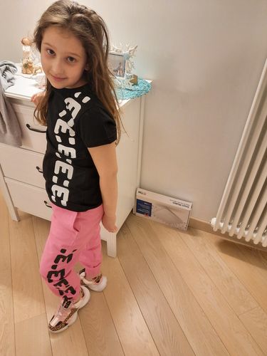 Customer photo review of Joggers logo bubble