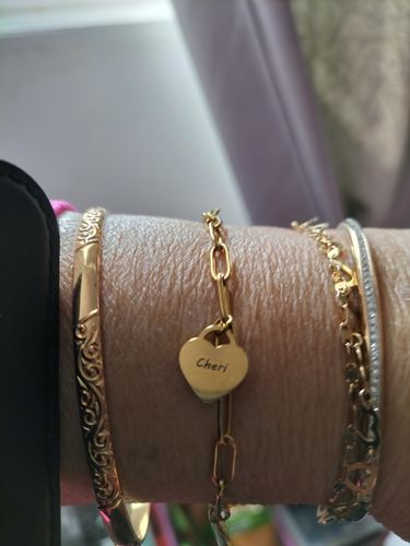 Customer photo review of Bracelet LOANYA avec pendentifs cœur personnalisés