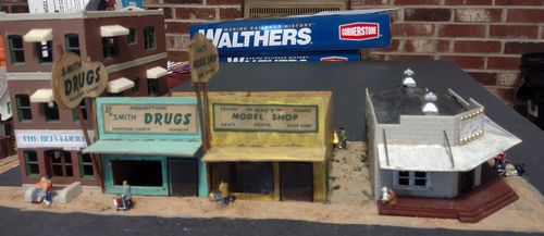 Customer photo review of Noch Gmbh & Co 15290 Homeless People -- pkg(6), HO Scale