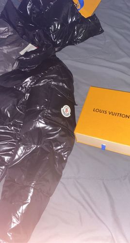 Customer photo review of MEN MONCLER DOWN JACKET