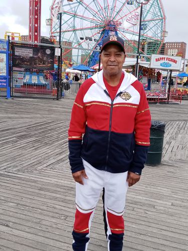 Customer photo review of Maven Waterproof Non-Slip Flexible Steel Toe Sneaker