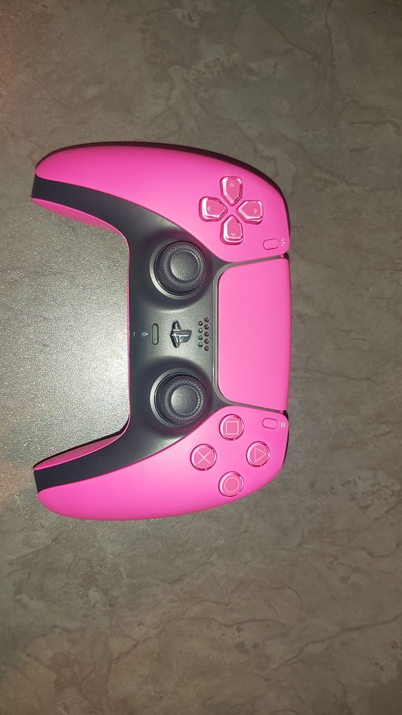 Customer photo review of PlayStation 5 (PS5) DualSense Wireless Controller - Nova Pink