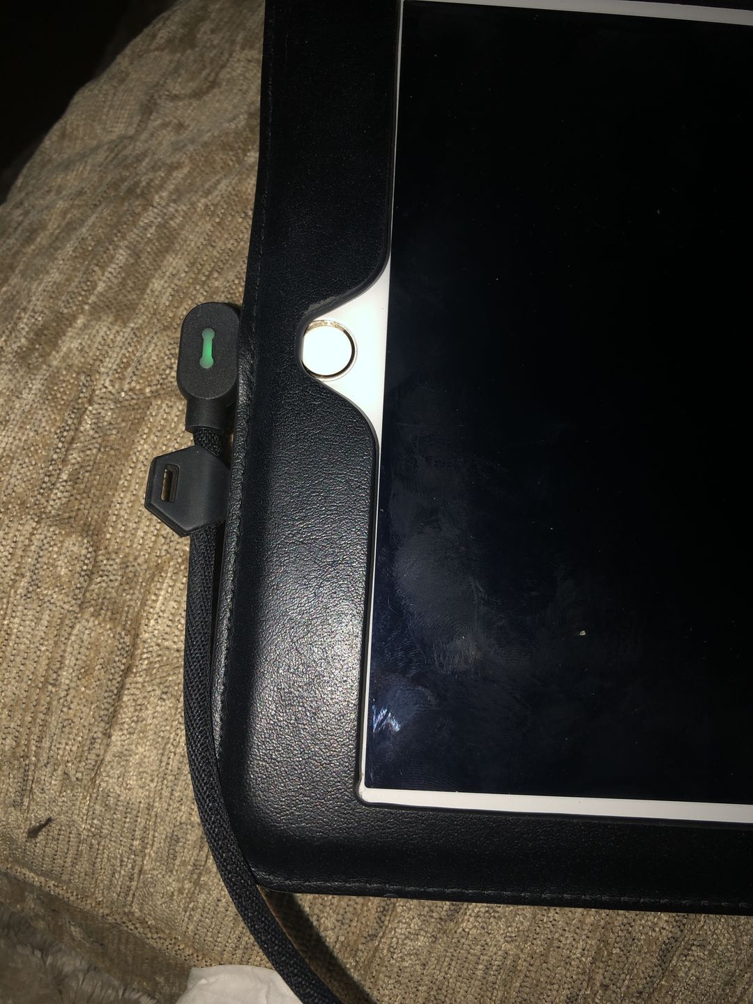 Customer photo review of Titan Smart Cable™ (3-Pack)+2 FREE