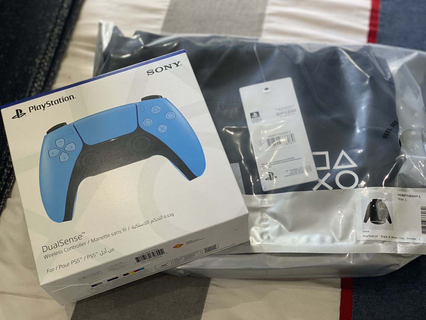 Customer photo review of PlayStation 5 (PS5) DualSense Wireless Controller - Starlight Blue