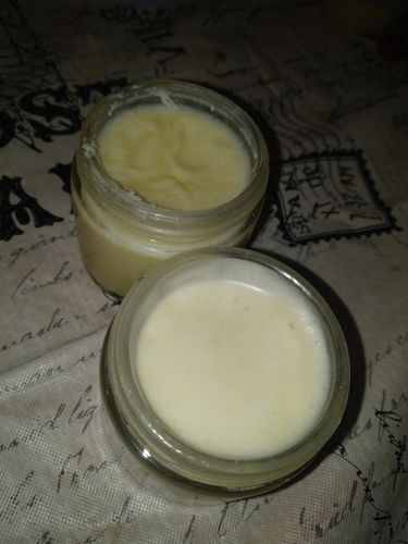 Customer photo review of Premium + Authentic Raw Shea Butter
