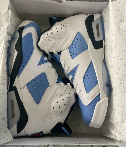 Customer photo review of Air Jordan 6 UNC CT8529-410