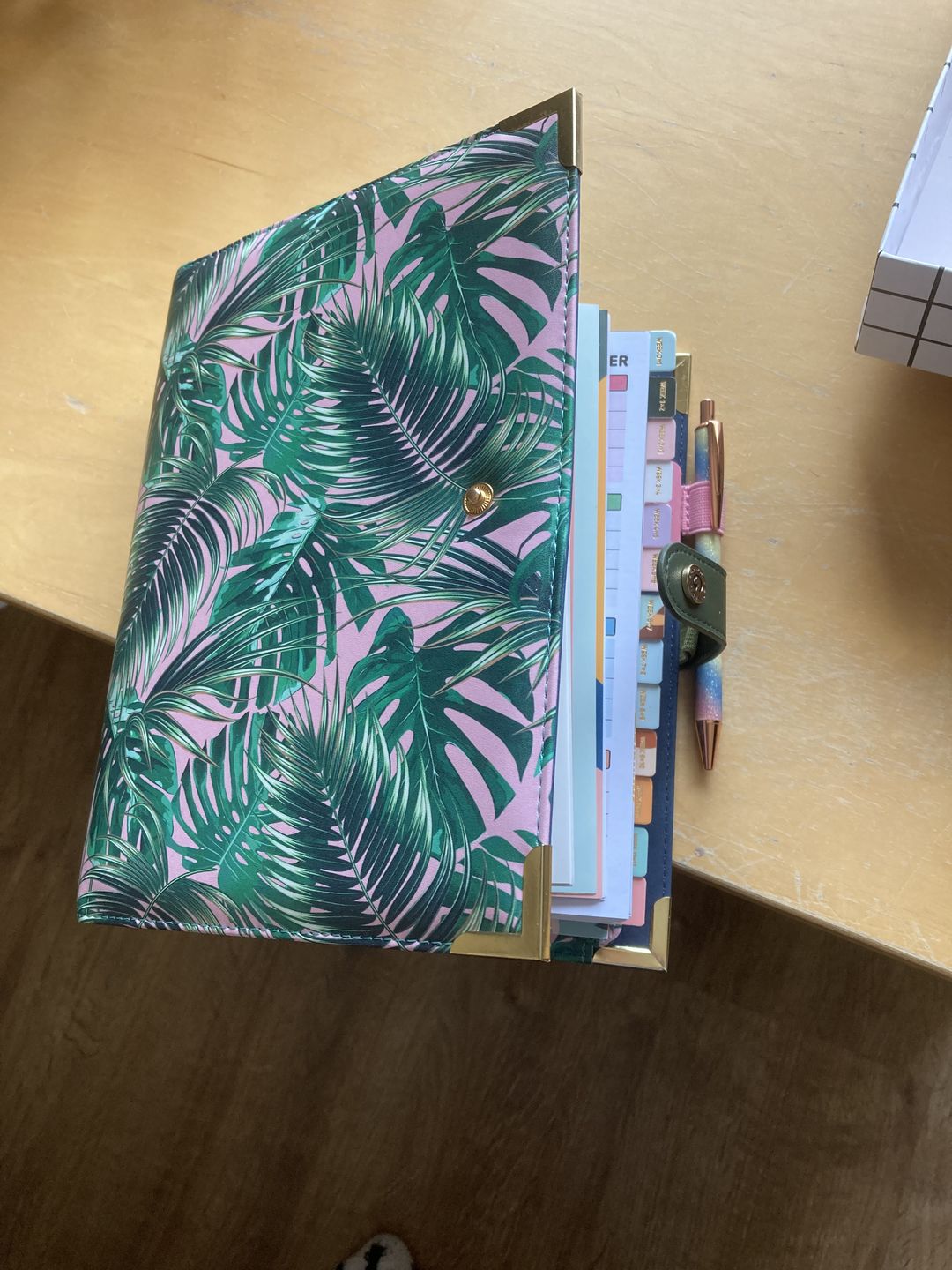 Customer photo review of Deluxe Pen Holder
