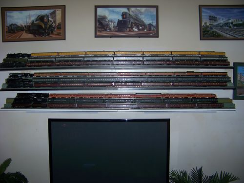 Customer photo review of PREORDER BLI 6900 ATSF E1 A-unit, #8L, Post-war, Signal Red Warbonnet, Paragon4 Sound/DC/DCC, HO