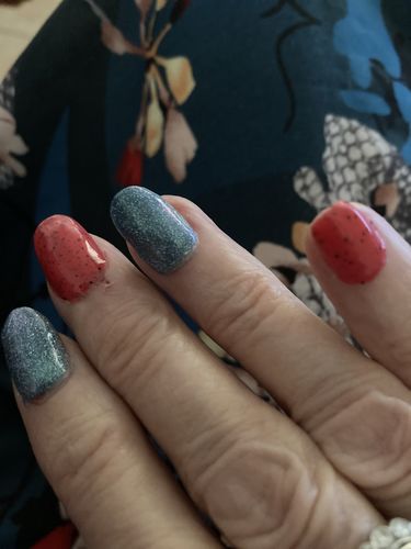 Customer photo review of Gel Polish Didier Lab Macarons Poppy 10ml