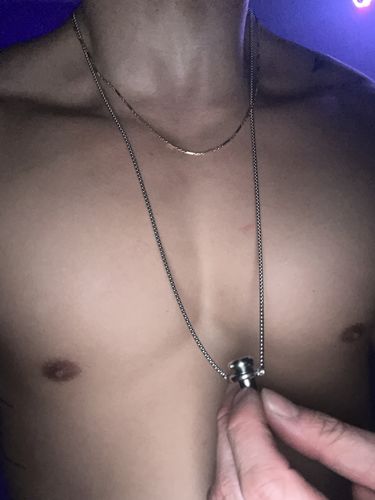 Customer photo review of SNOGO Necklace