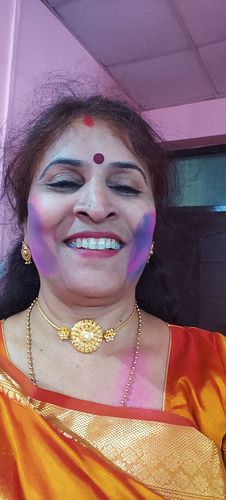 Customer photo review of GOLDEN YELLOW BANARASI DOLA SILK SAREE