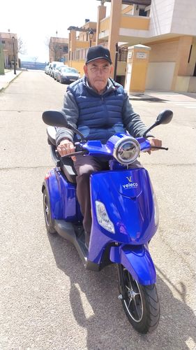 Customer photo review of Scooter Eléctrico DRACO Azul
