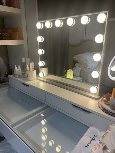 Customer photo review of Hollywood Mirror Medium "CELEBRITY"
