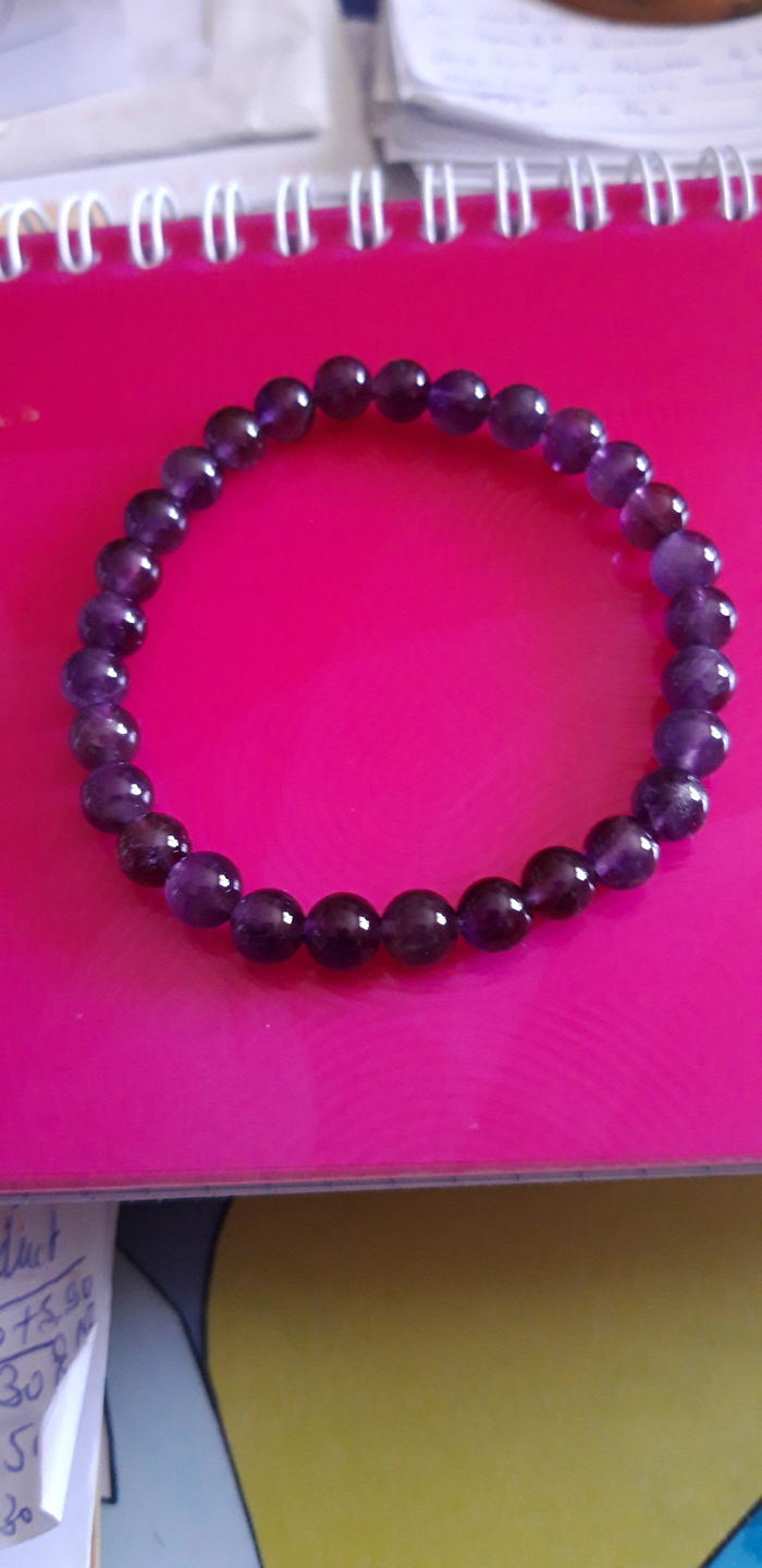 Customer photo review of Bracelet en améthyste 6mm
