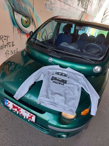 Customer photo review of SAVE THE MULTIPLA | SWEATSHIRT