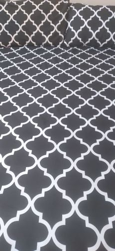 Customer photo review of Linear-Bed Sheet Set