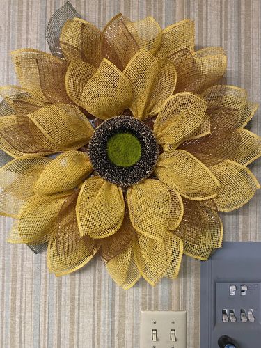 Customer photo review of 6.25"Dia Flower Head Yellow/Black FJ5175