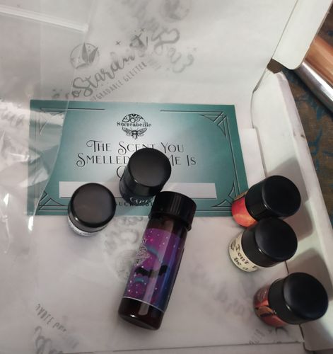 Customer photo review of Set of 5 1ml sample vials