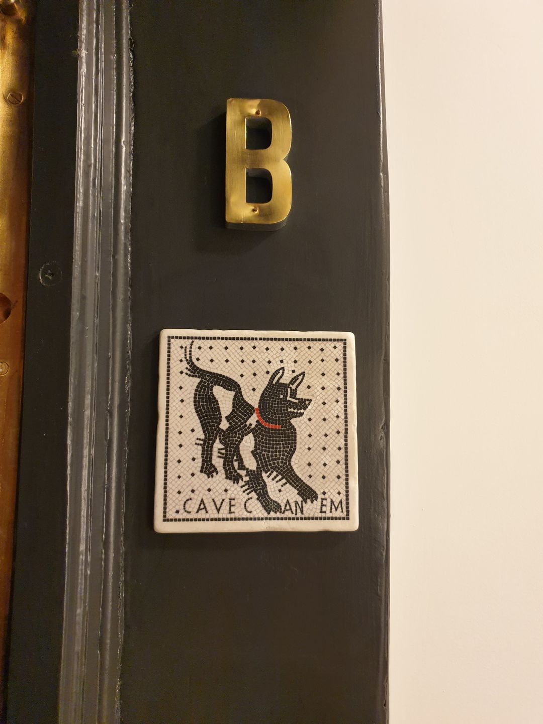 Customer photo review of Cave Canem mosaico di Pompei - mattonella in marmo