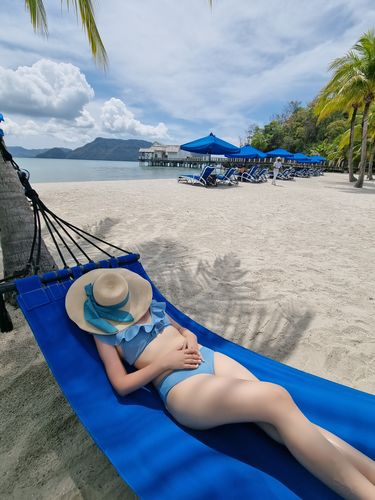 Customer photo review of ITTY BIKINI