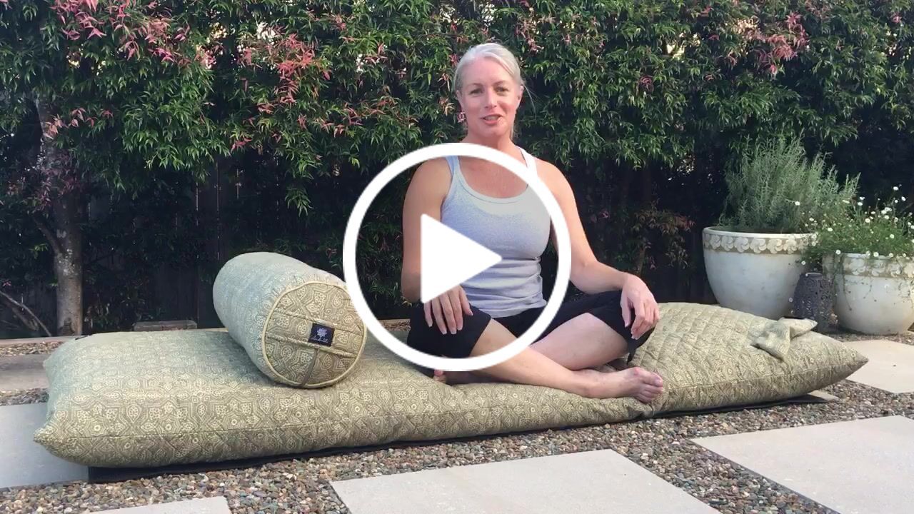 Customer video review of Wind Star - Round Yoga Bolster