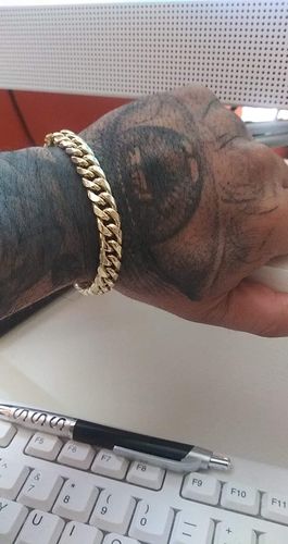 Customer photo review of MIAMI CUBAN BOX LOCK BRACELET 001