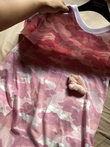 Customer photo review of Kynd Camo Oversized T Shirt