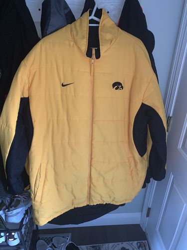 Customer photo review of Nike University of Iowa Reversible Jacket Size XL