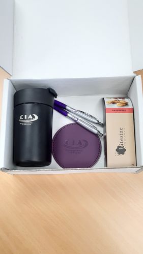 Customer photo review of Self-Locking Mailing Boxes White