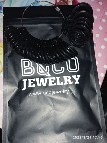 Customer photo review of B&CO Ring Sizer