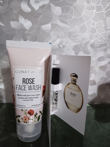 Customer photo review of Rose Face Wash