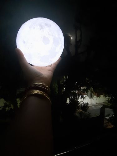 Customer photo review of 3D Moon Replica Lamp