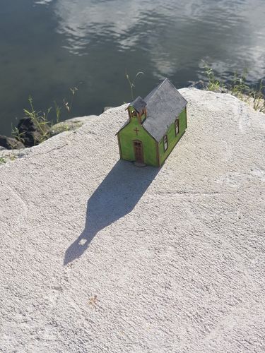 Customer photo review of American Model Builders 791 Crossroads Church - LASERkit(R) Xpress -- Kit - 4 x 2 x 3-1/2" 10.2 x 5.1 x 8.9cm, HO Scale
