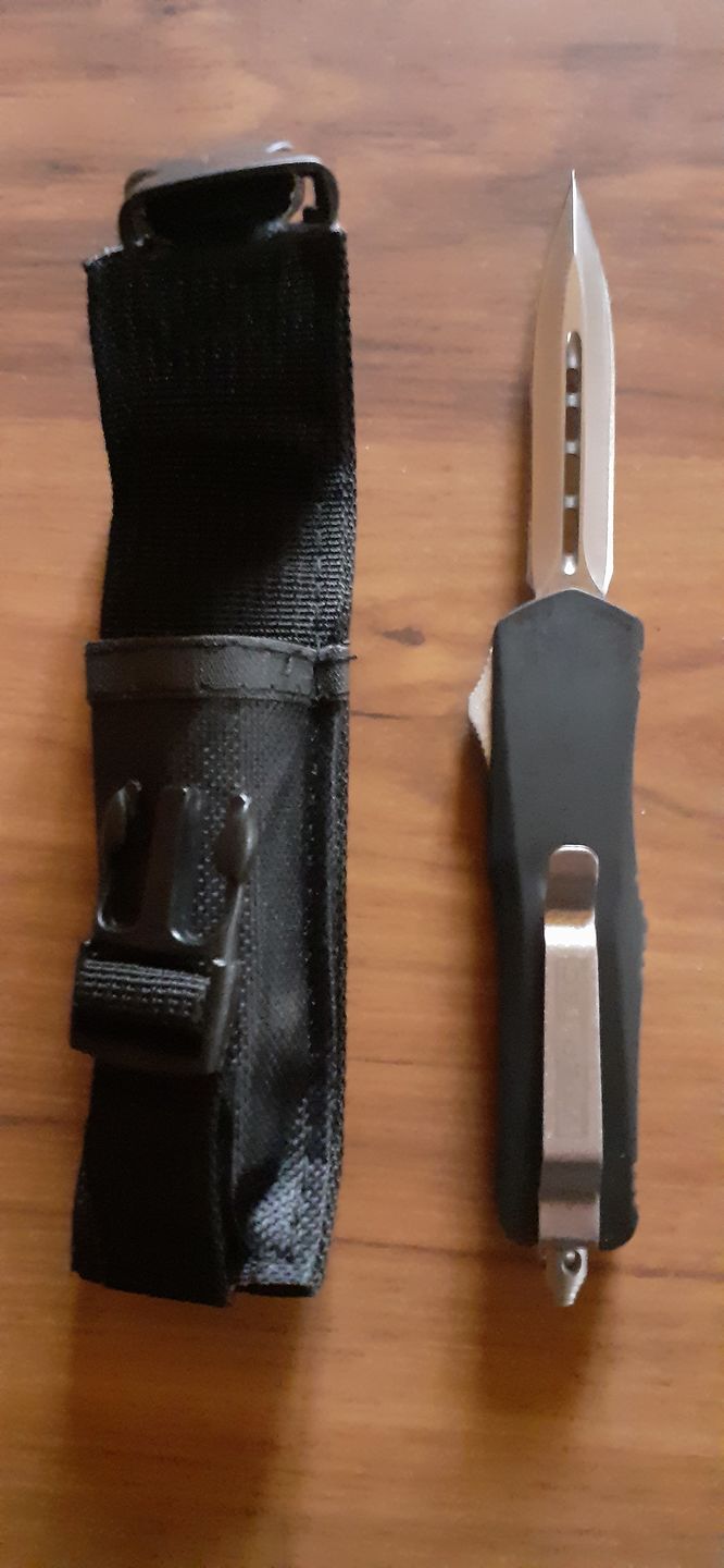 Customer photo review of Mini Black Ghost D/A OTF (Multiple Blade Styles Available)