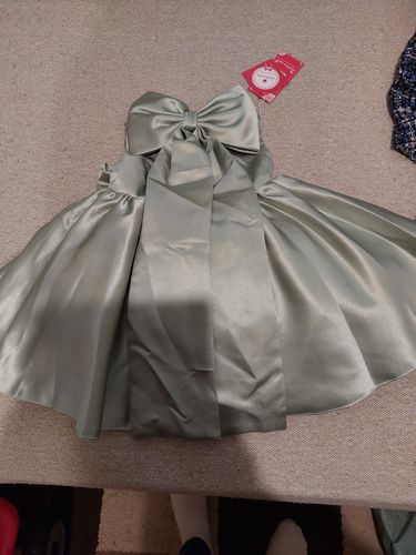Elena Andreea S. review of Elegant Bow Birthday Dress image 1 out of 1