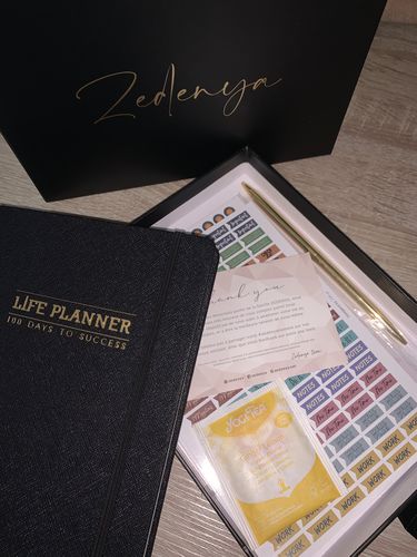 Customer photo review of Life Planner Box Premium