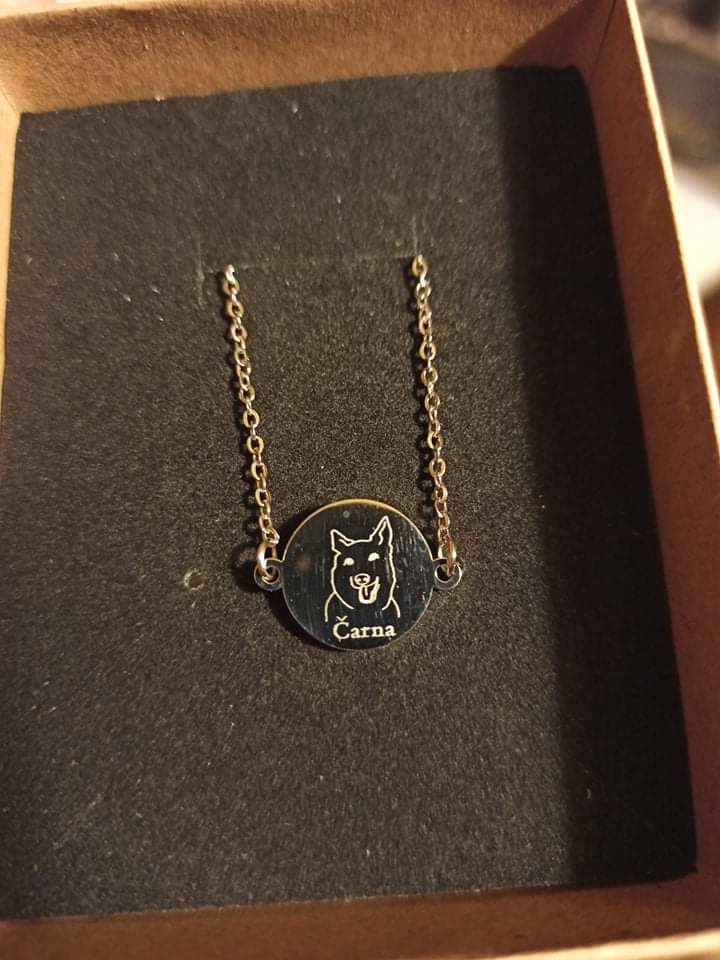 Customer photo review of Zapestnica: Personalizirana