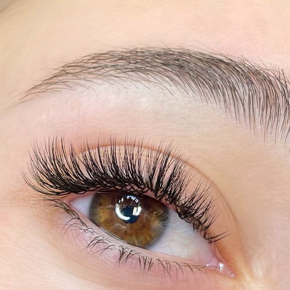 Customer photo review of Japan Low Irritation Lash Glue for Eyelash Extension