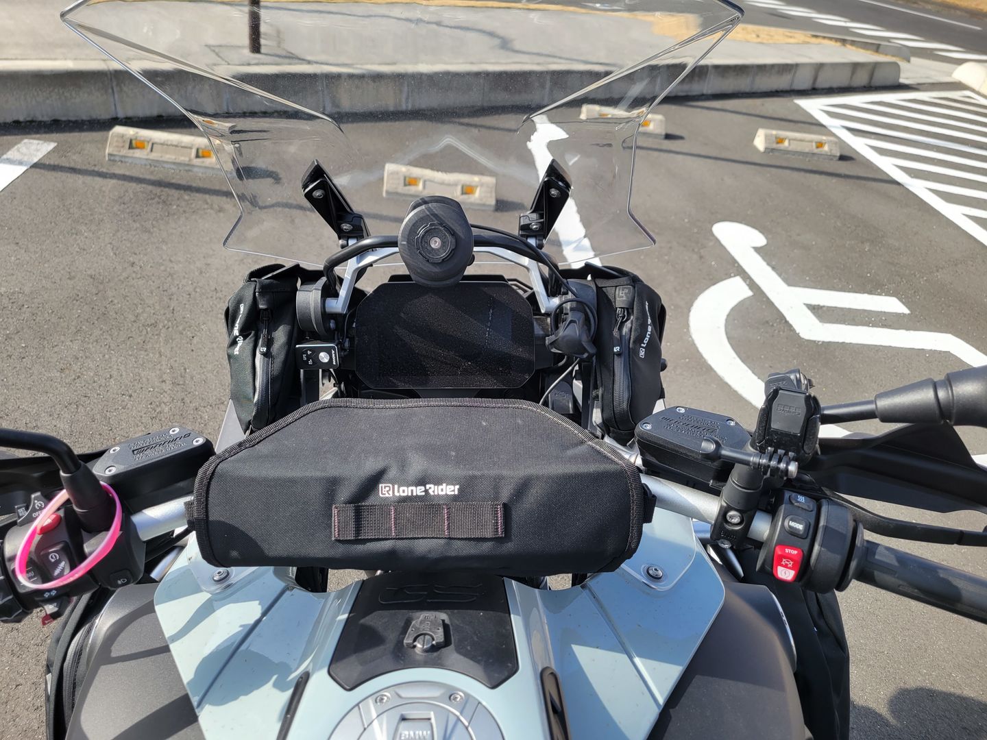 Customer photo review of Cockpit Hangry Pouch Set - BMW R1200/1250 GS / GS Adventure